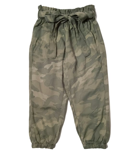 Jogger Style Pant With Camouflaged Print - Green
