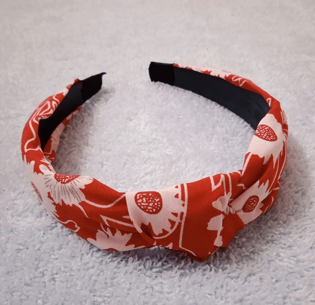 Knotted Style Hairband With Floral Prints - Red
