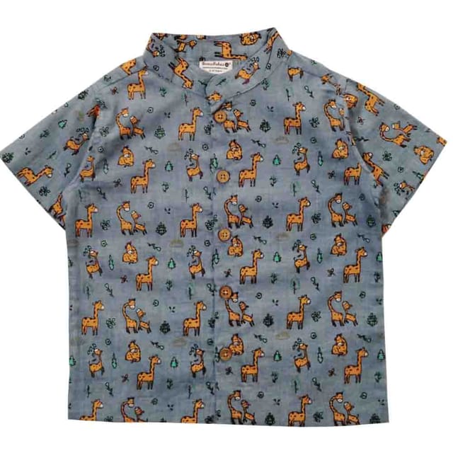 Snowflakes Boys Half Sleeve Cotton Shirt With Giraffe Prints - Grey