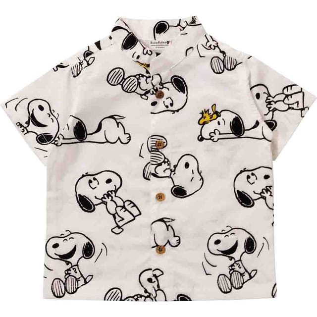 Snowflakes Boys Half Sleeve Cotton Shirt With Dog Prints - White