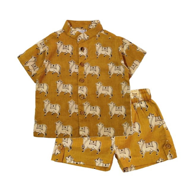 Snowflakes Unisex Cotton Co-Ord Set With Cow Prints - Mustard