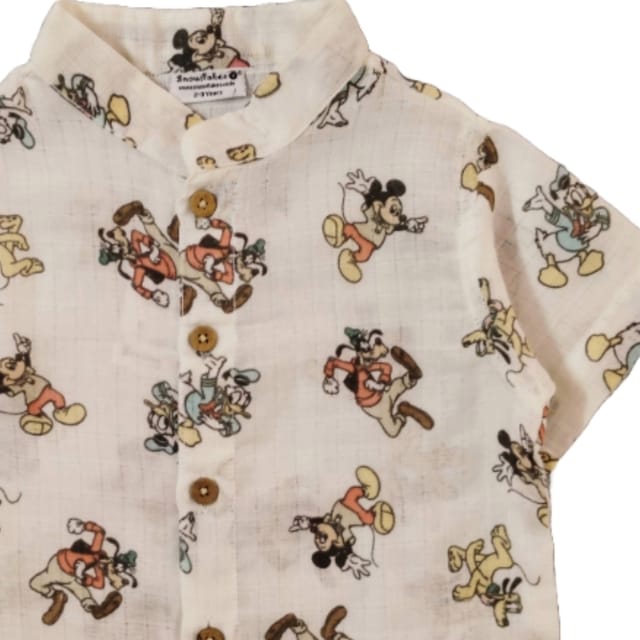 Snowflakes Boys Half Sleeve Cotton Muslin Shirt With Disney Prints - Off White