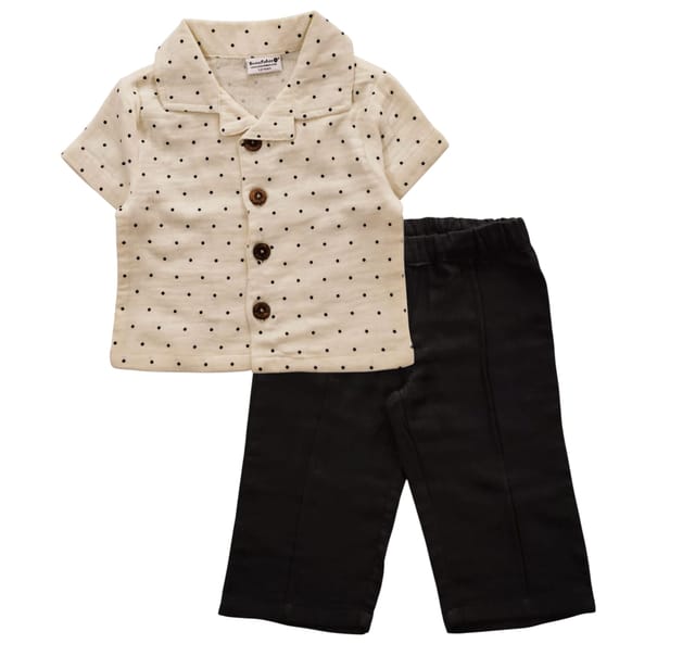 Snowflakes Unisex, Half Sleeve, Open Collared Shirt And Pant Set With Polka Dots - White & Black