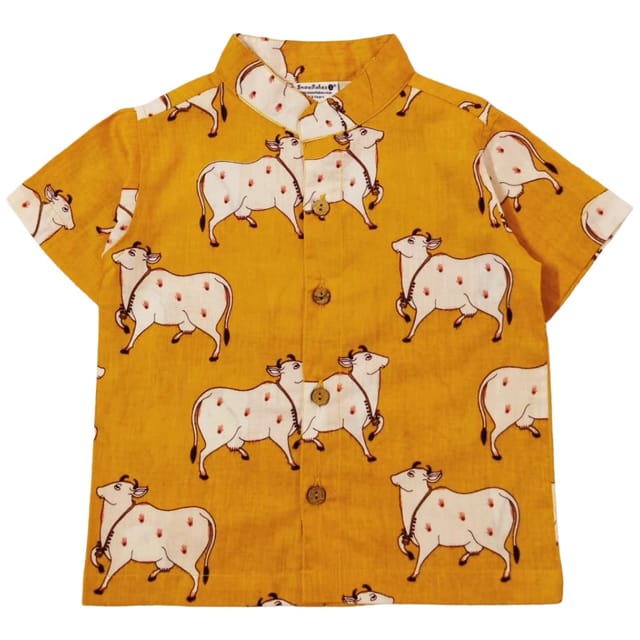 Snowflakes Boys Half Sleeve Cotton Shirt With Cow Prints - Yellow