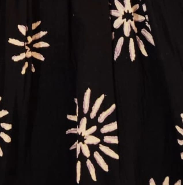 Snowflakes Girls' Short Sleeve, Double Muslin Fabric Dress With Sun Print - Black