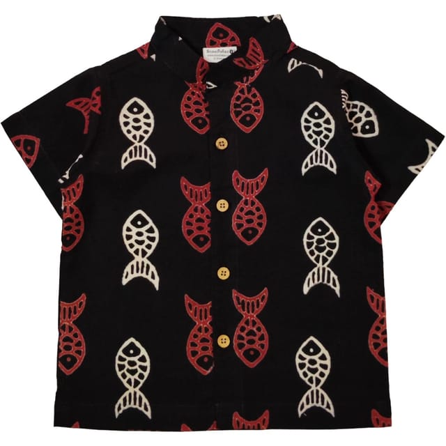 Snowflakes Boys Half Sleeve Cotton Shirt With Fish Prints - Black