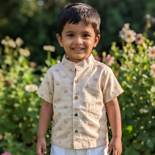 Snowflakes Boys Half Sleeve Cotton Shirt With Cat Prints - Cream
