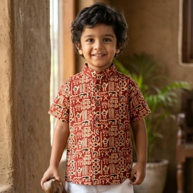 Snowflakes Boys Half Sleeve Cotton Short Kurta With kalamkari print - Maroon Snowflakes Boys Half Sleeve Cotton Short Kurta With kalamkari print - Maroon